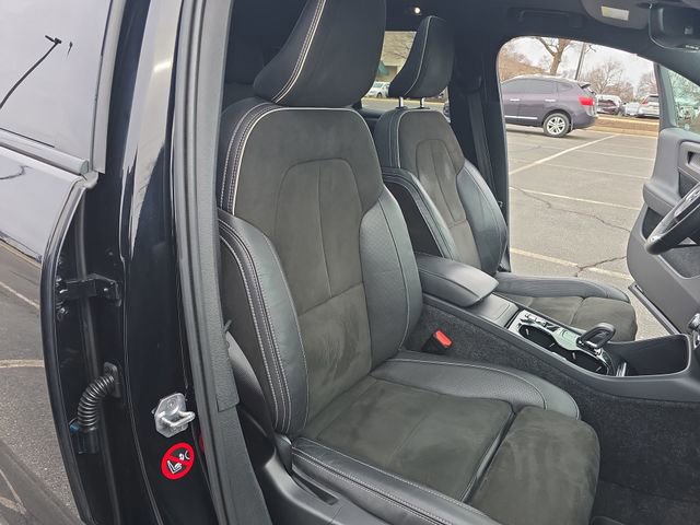 Used 2019 Volvo XC40 T5 R-Design image 26