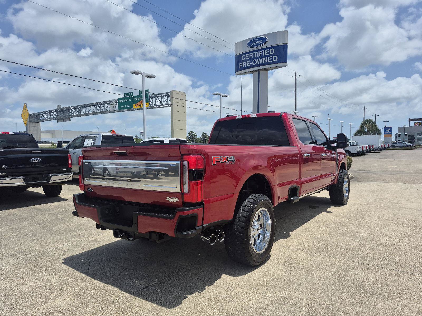Certified 2024 Ford F350 Platinum w/ FX4 Off-Road Package AWD/4WD image 16
