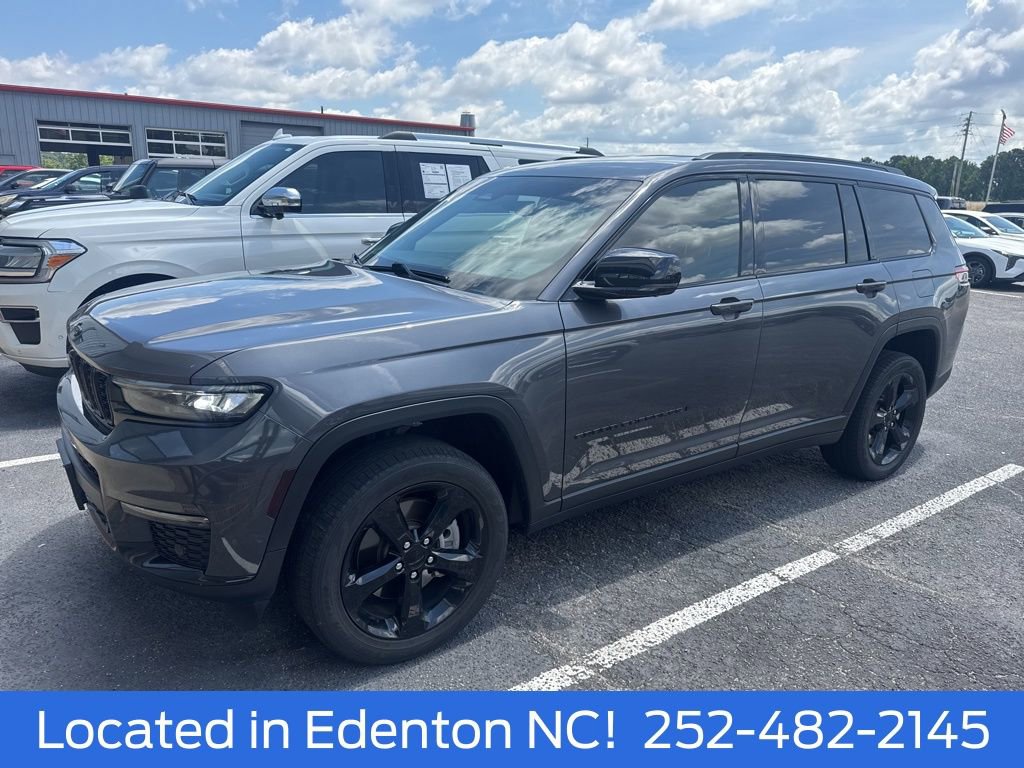 Used 2023 Jeep Grand Cherokee L Limited w/ Luxury Tech Group II AWD/4WD image 3