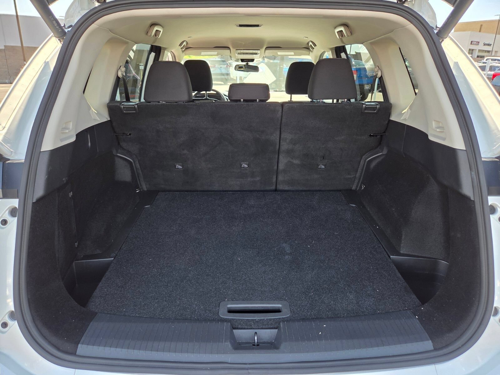 Used 2024 Nissan Rogue SV FWD image 13