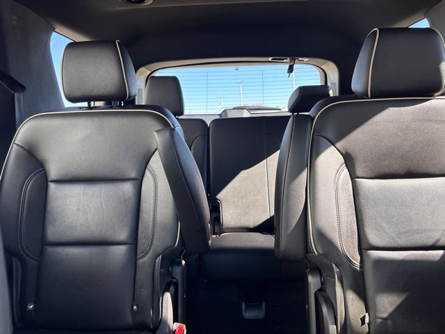 Used 2023 Chevrolet Traverse Premier AWD/4WD image 32