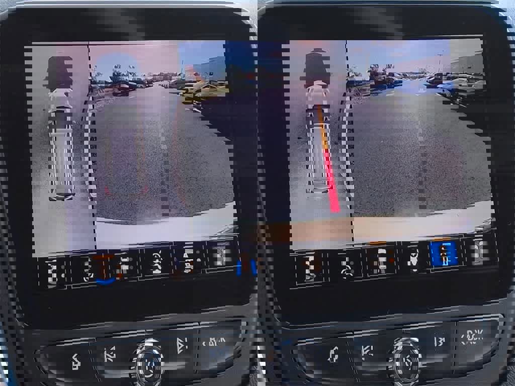 Used 2022 Chevrolet Equinox LT image 32