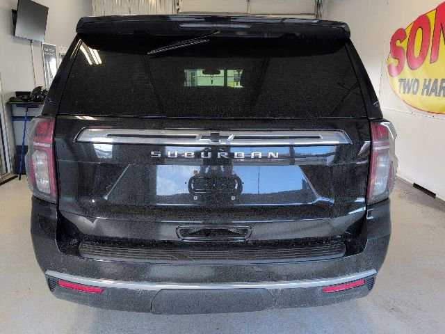 Used 2022 Chevrolet Suburban LS w/ Driver Alert Package AWD/4WD image 3
