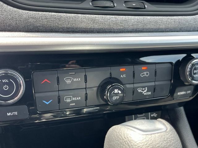 Used 2025 Jeep Compass Sport AWD/4WD image 38