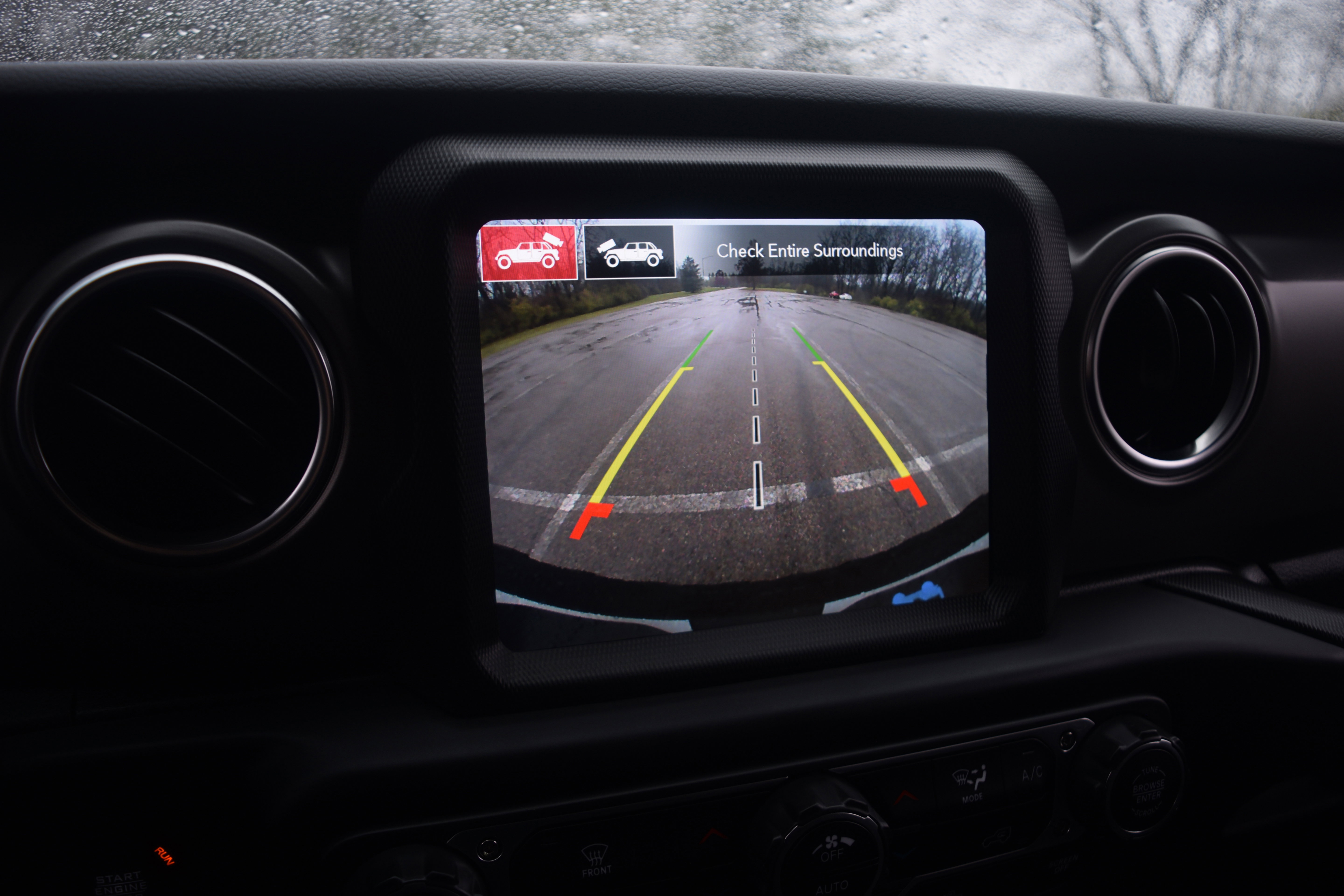 Used 2022 Jeep Wrangler Unlimited Rubicon w/ Steel Bumper Group image 10