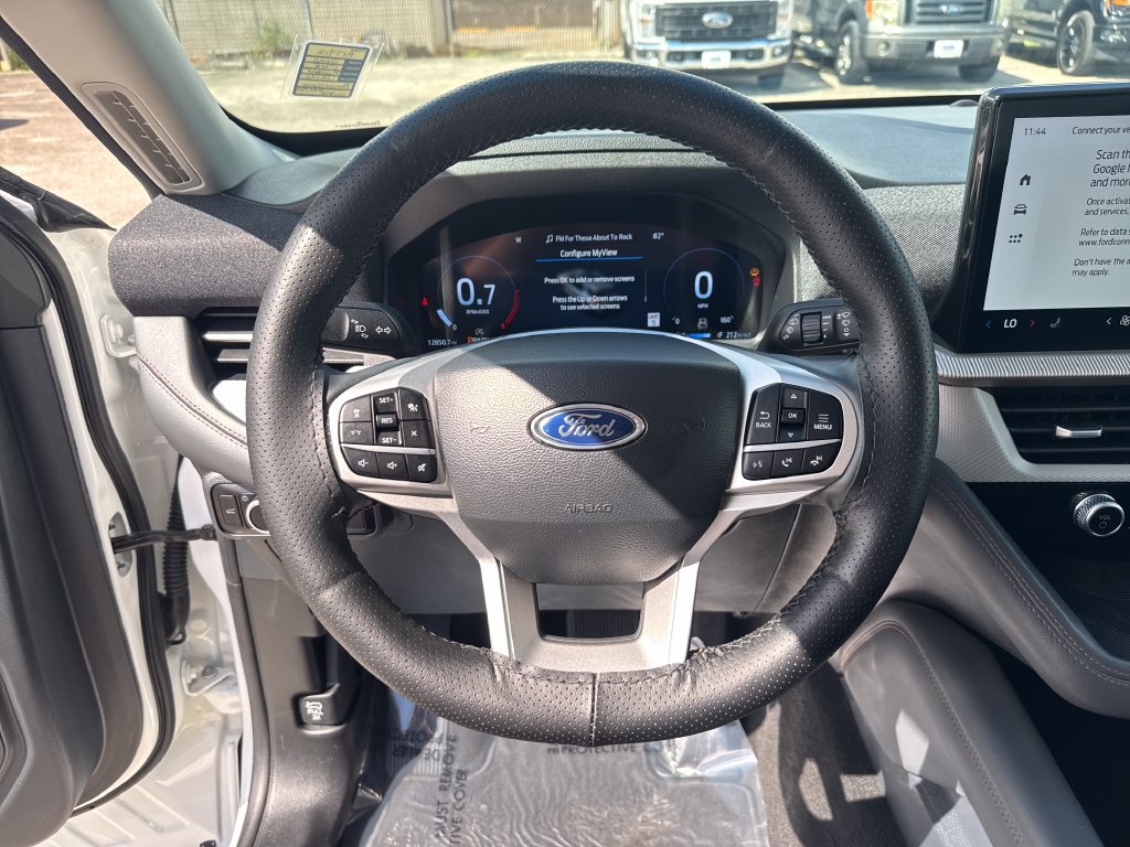 Certified 2025 Ford Explorer Active RWD image 15