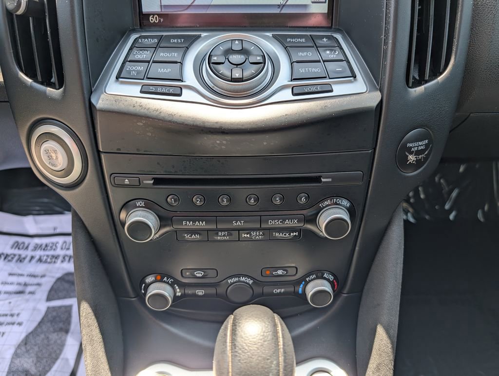 Used 2019 Nissan 370Z Touring RWD image 12