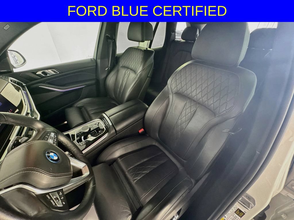 Used 2025 BMW X5 xDrive50e AWD/4WD image 25
