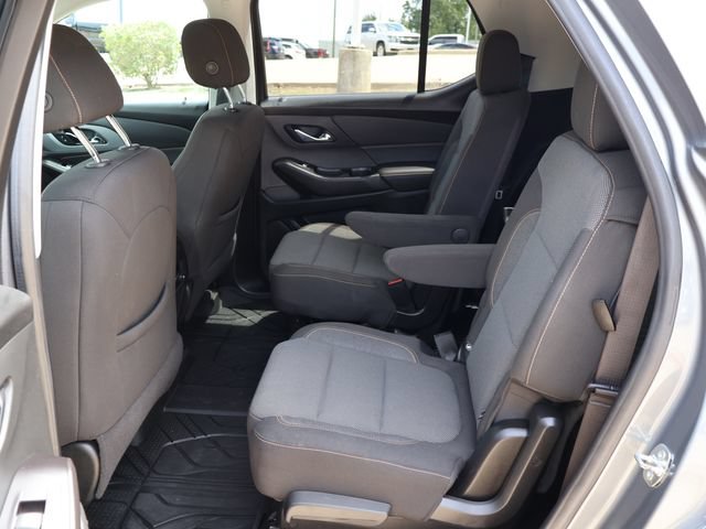 Used 2020 Chevrolet Traverse LT FWD image 10