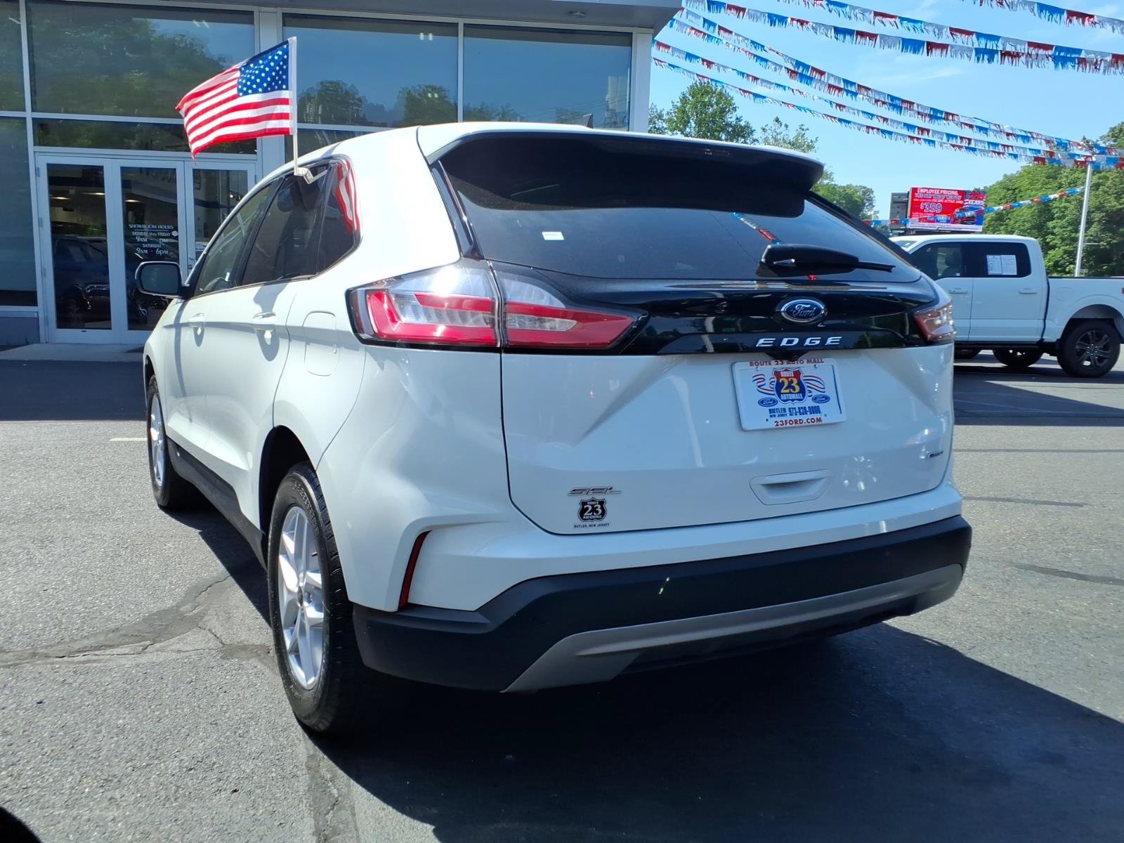 Certified 2023 Ford Edge SEL w/ Convenience Package AWD/4WD image 6