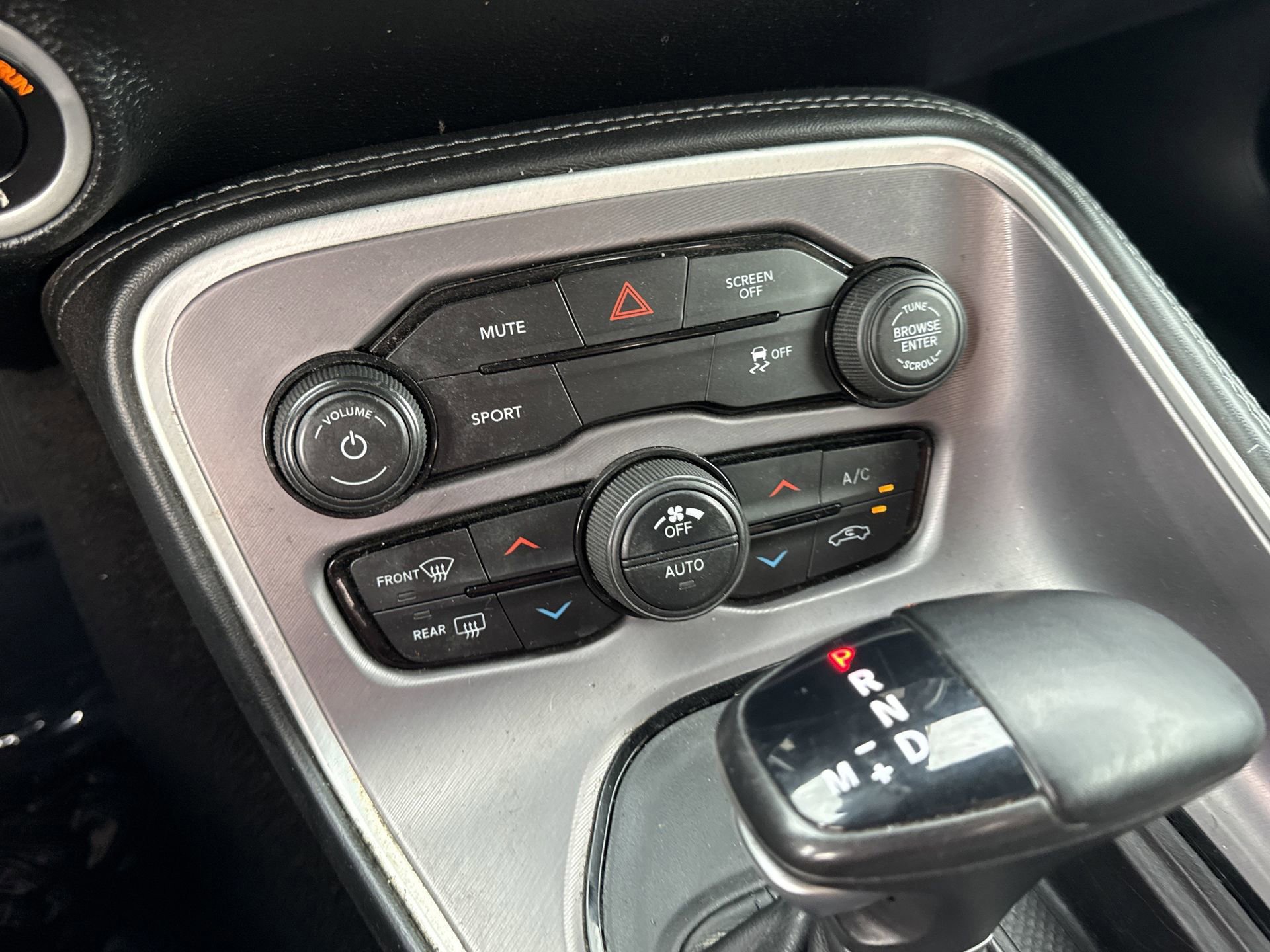 Used 2022 Dodge Challenger SXT w/ Blacktop Package image 13