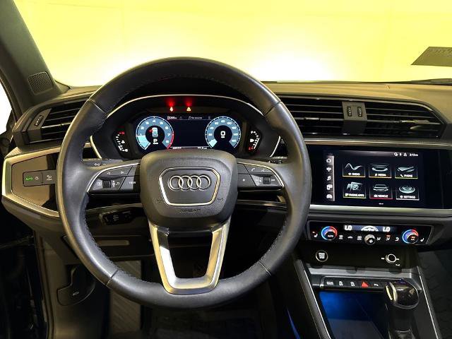 Used 2022 Audi Q3 2.0T Premium Plus w/ Premium Plus Package image 8
