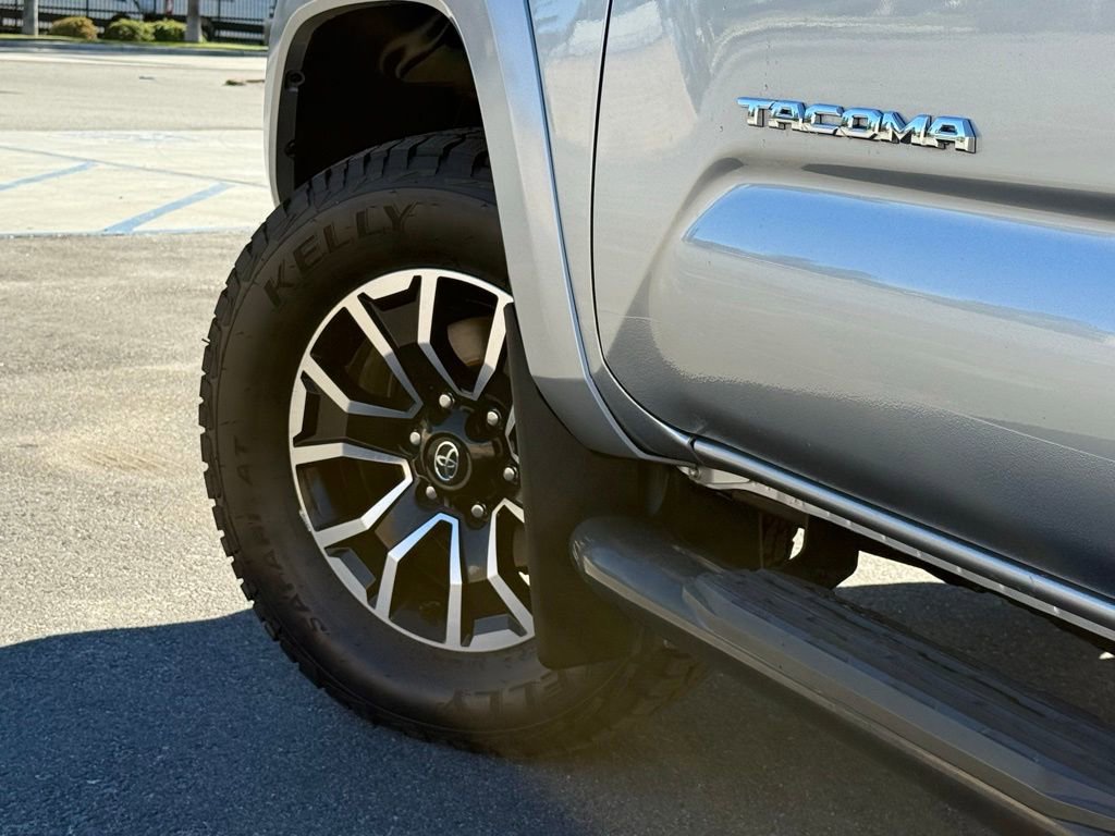 Used 2022 Toyota Tacoma TRD Sport image 18