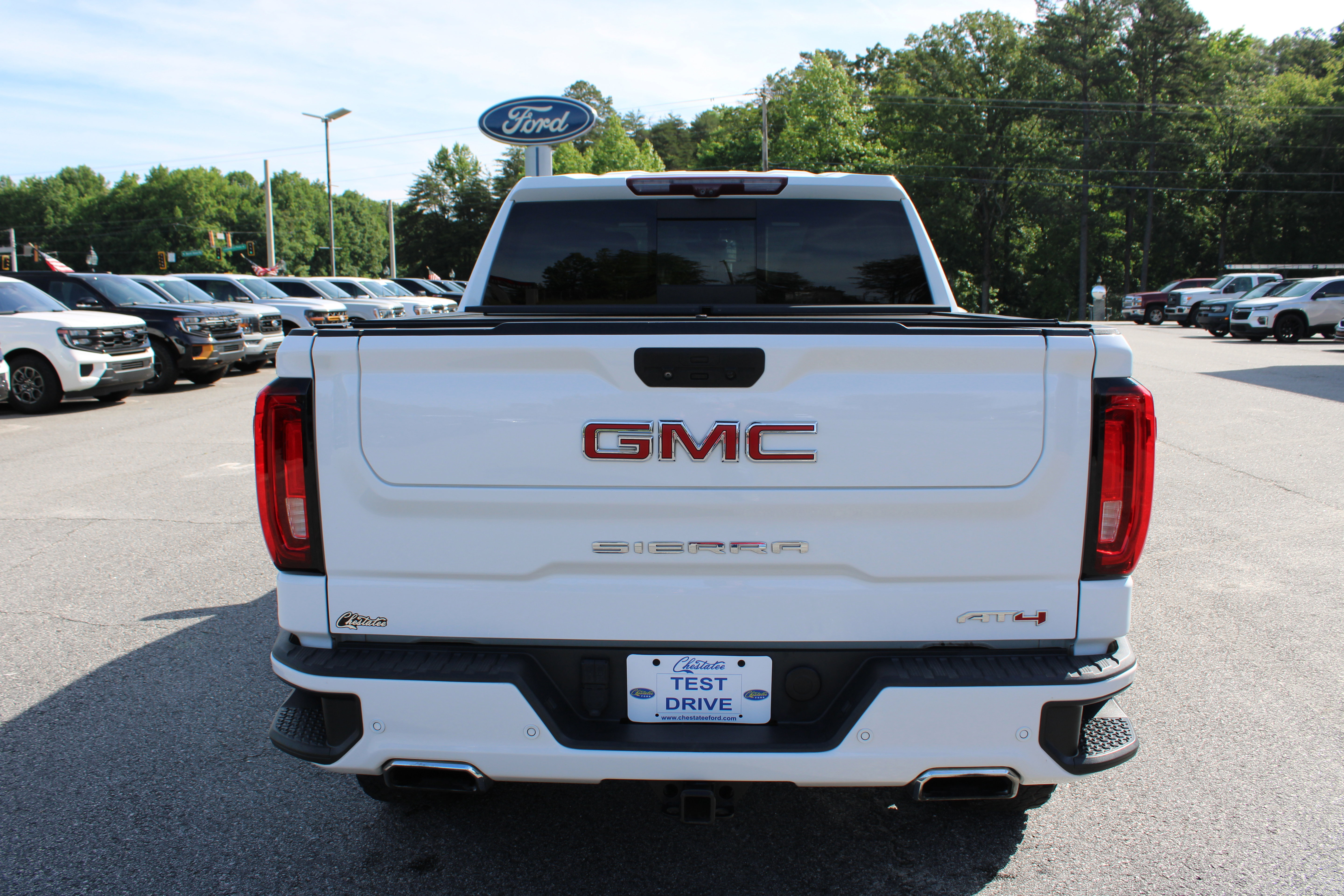 Used 2021 GMC Sierra 1500 AT4 w/ AT4 Premium Package AWD/4WD image 7