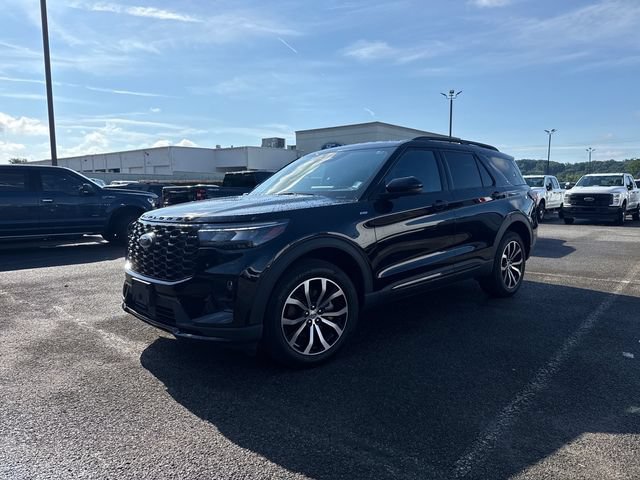 Certified 2025 Ford Explorer ST-Line