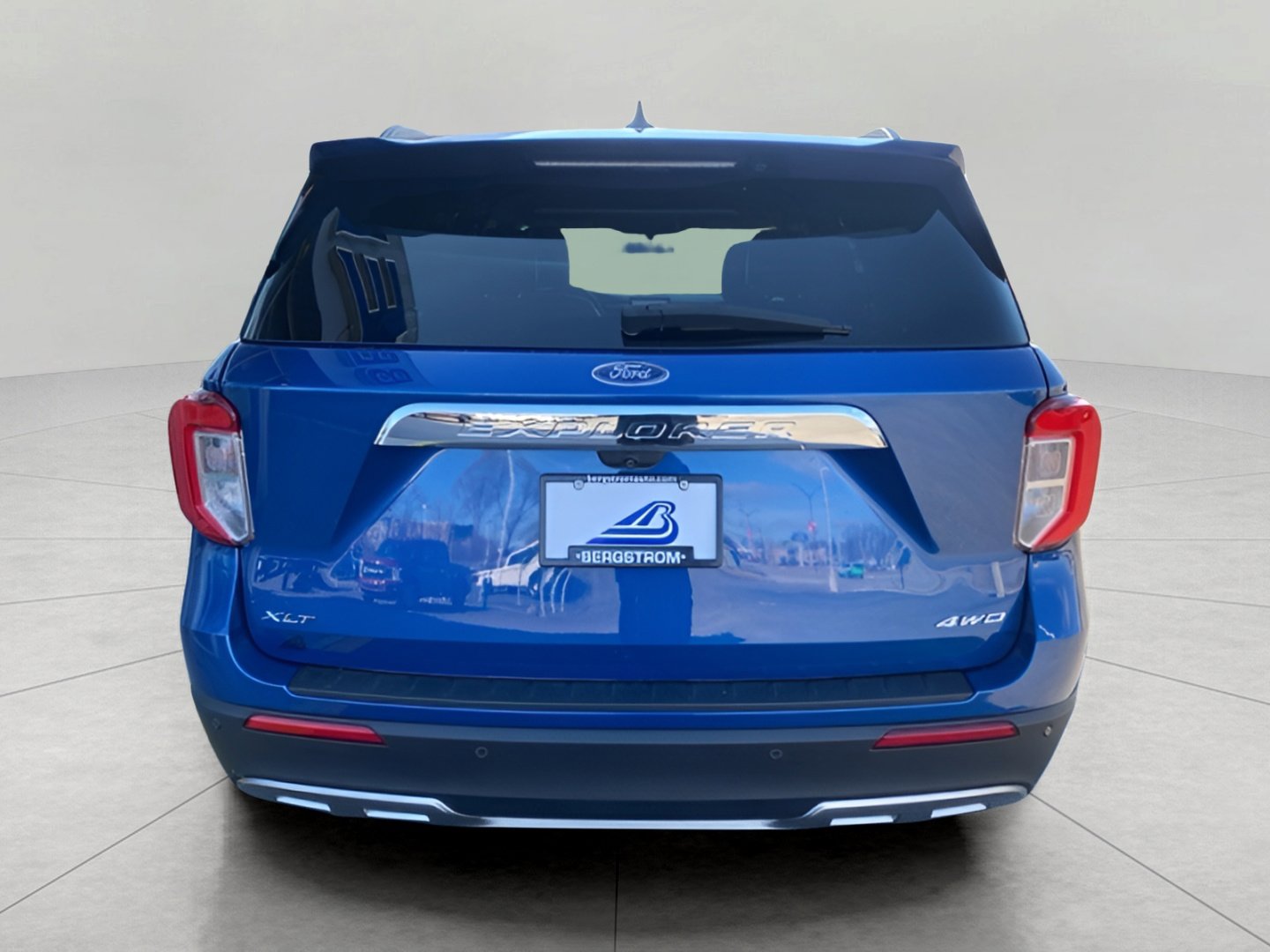 Certified 2023 Ford Explorer XLT w/ Equipment Group 202A image 6