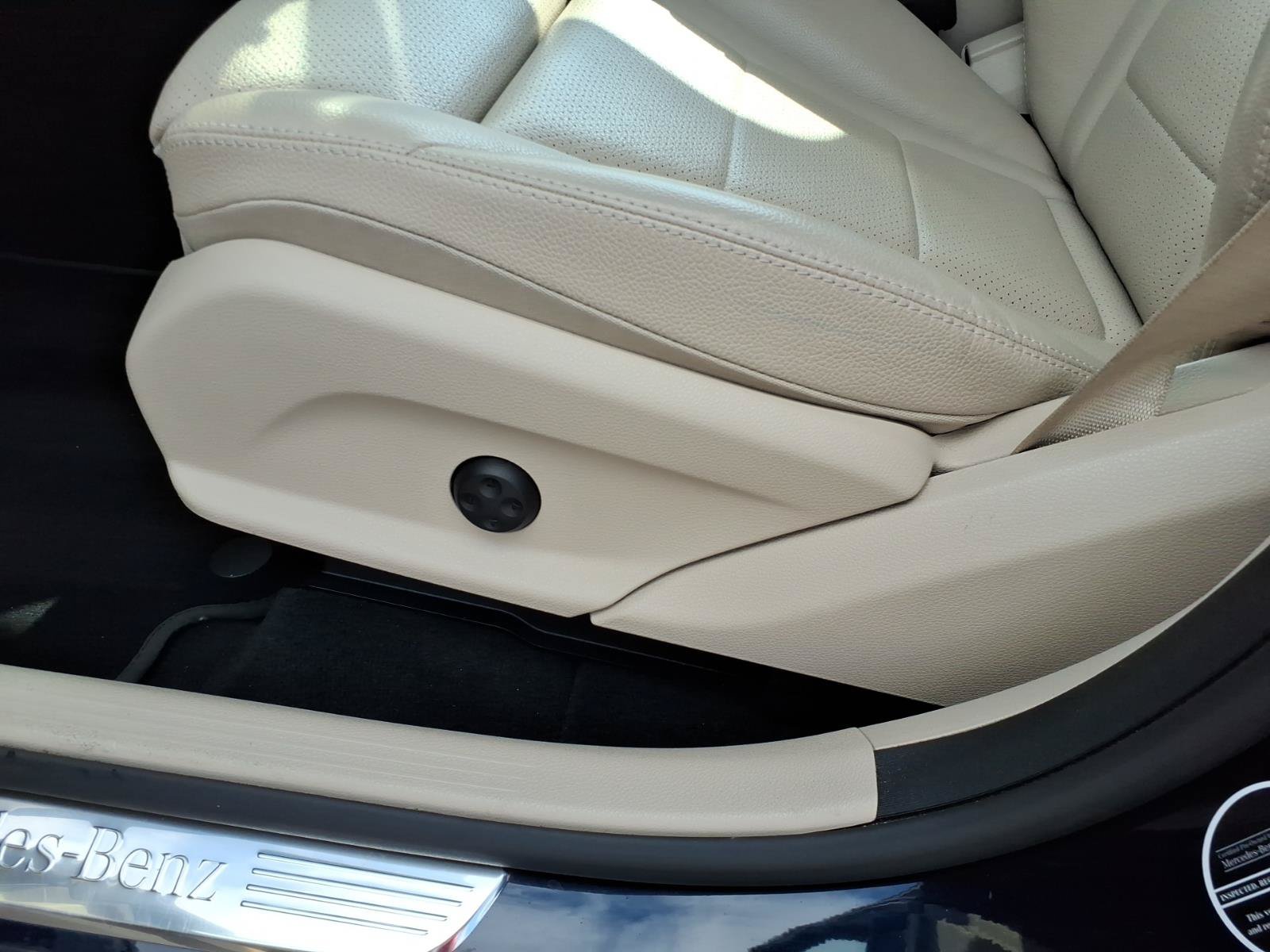 Used 2019 Mercedes-Benz GLC 300 image 11