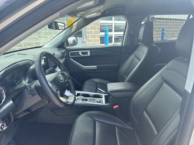 Certified 2024 Ford Explorer XLT w/ Equipment Group 202A AWD/4WD image 12