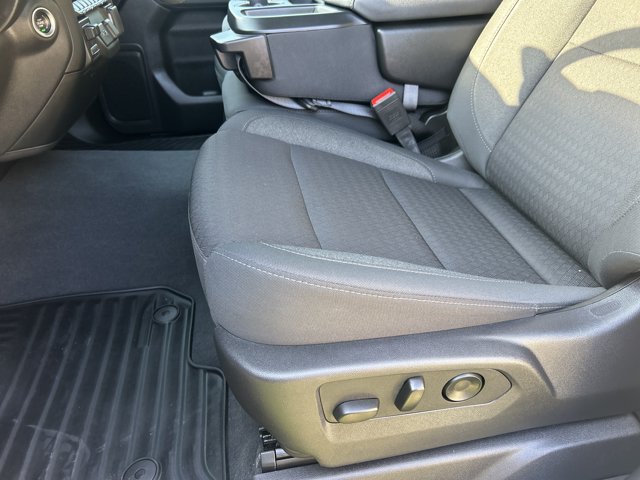 Used 2025 Chevrolet Silverado 1500 Custom Trail Boss AWD/4WD image 15