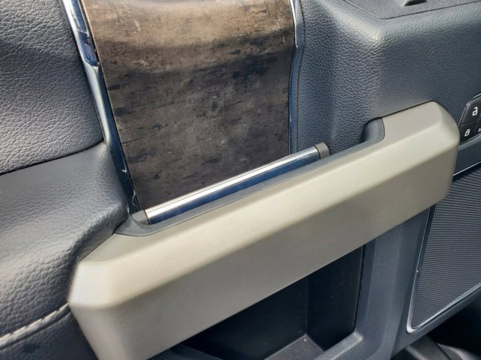 Certified 2022 Ford F250 Lariat w/ Lariat Ultimate Package image 13