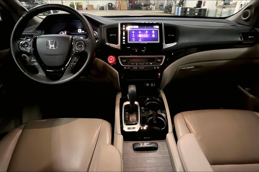 Used 2018 Honda Ridgeline RTL-E image 14
