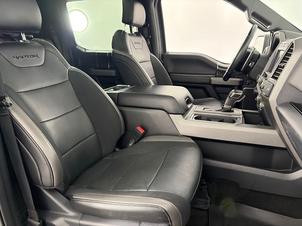 Certified 2020 Ford F150 Raptor w/ Equipment Group 802A Luxury image 32