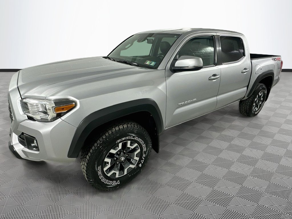 Used 2019 Toyota Tacoma TRD Off-Road AWD/4WD image 6