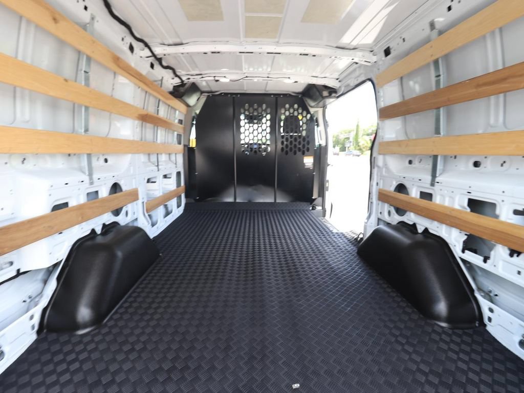 Certified 2025 Ford Transit 250 Low Roof w/ Exterior Upgrade Package RWD image 12