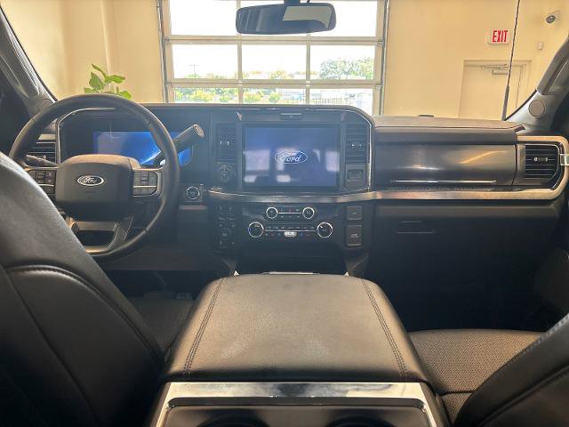 Certified 2025 Ford F250 Lariat w/ Lariat Ultimate Package AWD/4WD image 8