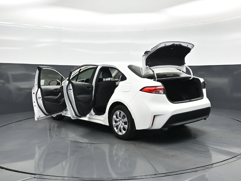 Used 2025 Toyota Corolla LE w/ Carpet Mat Package (TMS) FWD image 33