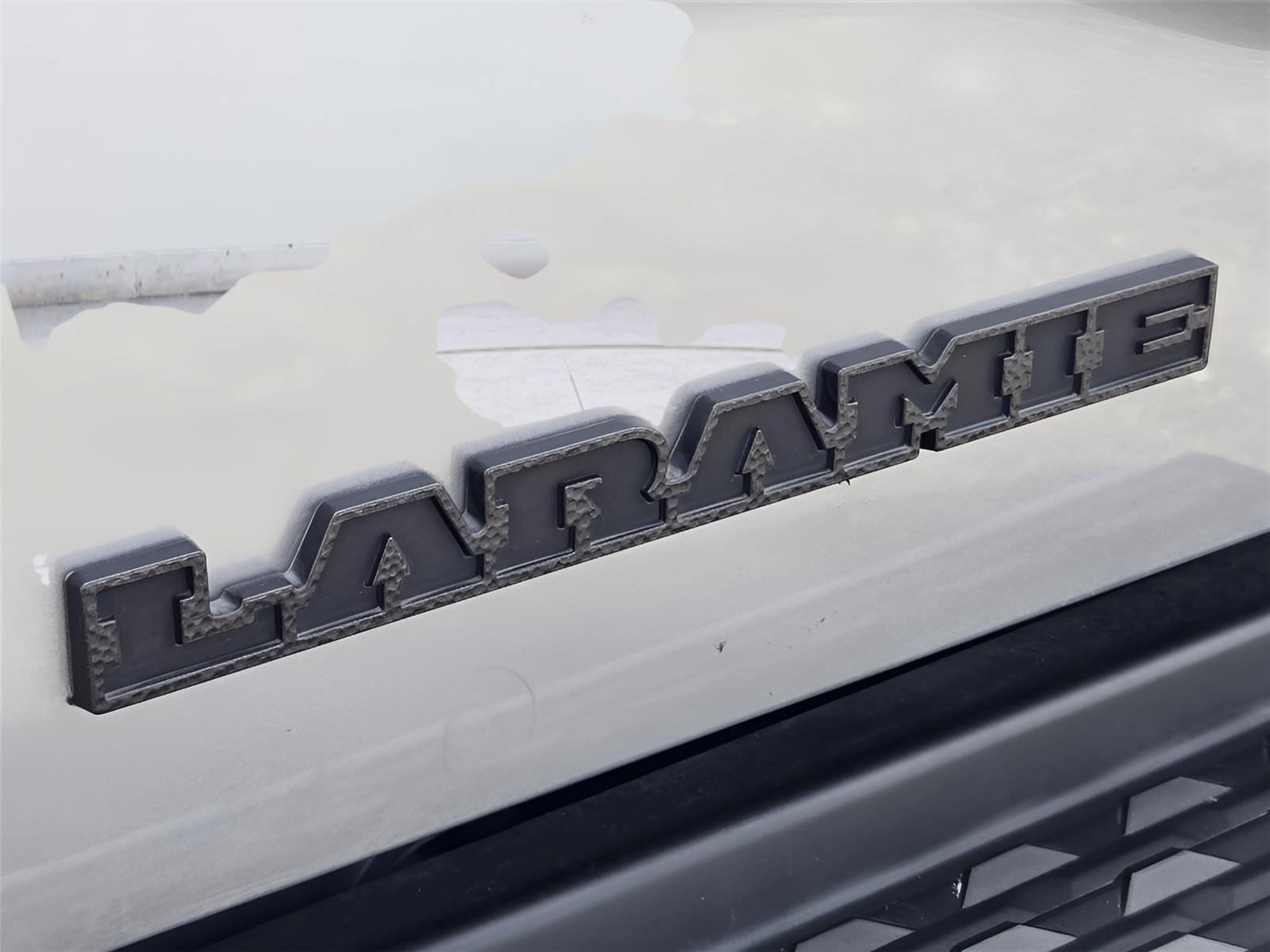 Used 2022 RAM 3500 Laramie AWD/4WD image 12