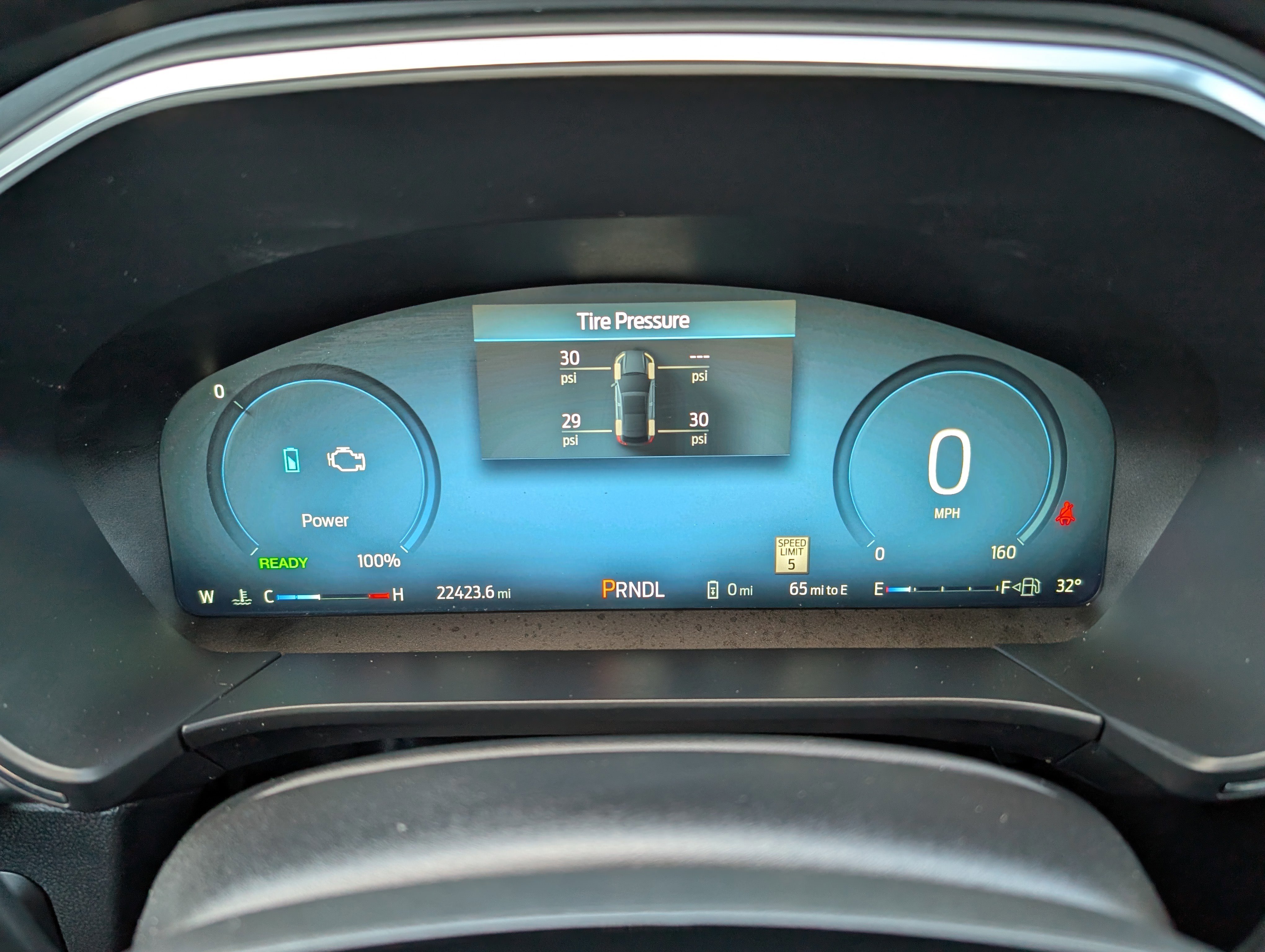 Certified 2023 Ford Escape SE w/ PHEV Premium Package image 34