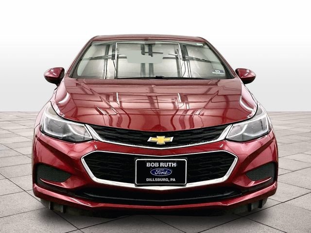 Used 2018 Chevrolet Cruze LT w/ Convenience Package FWD image 3