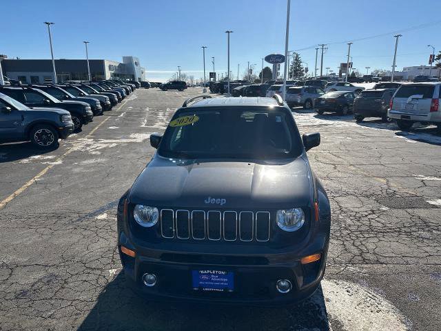 Used 2020 Jeep Renegade Latitude w/ Cold Weather Group image 10