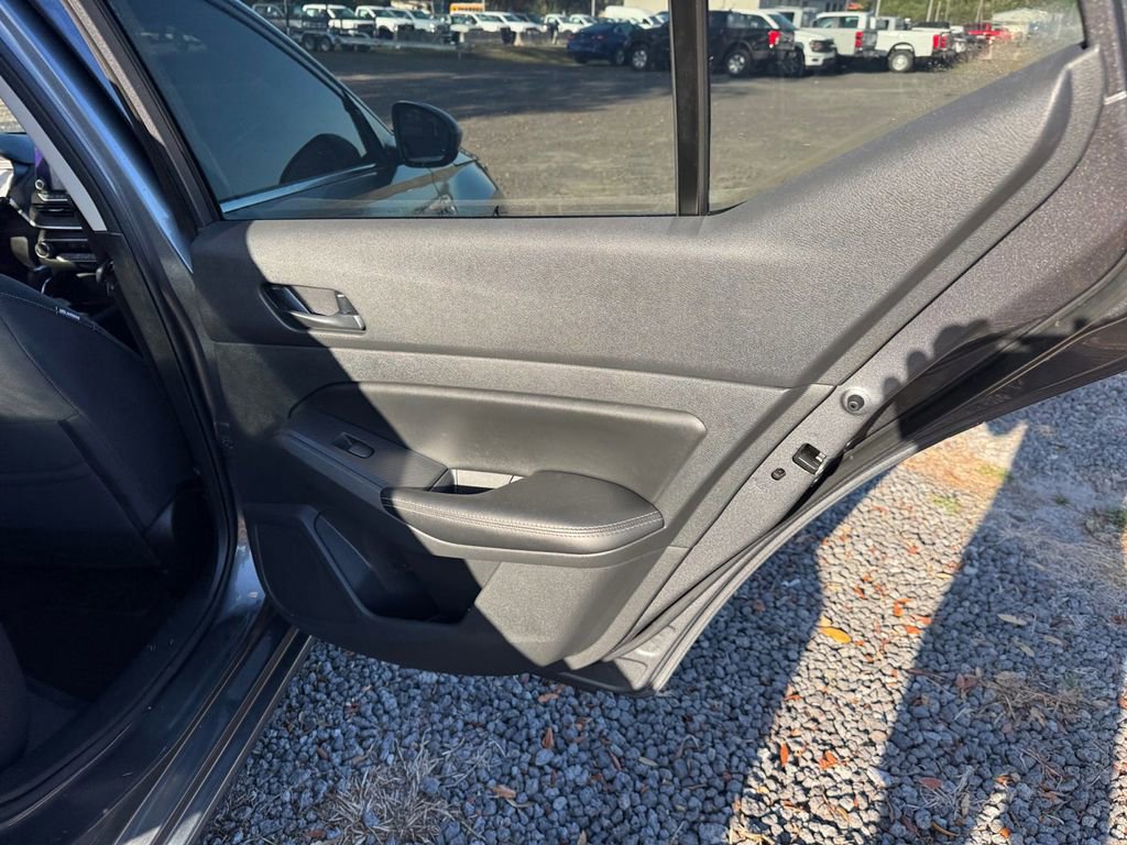 Used 2024 Nissan Altima 2.5 SV image 27