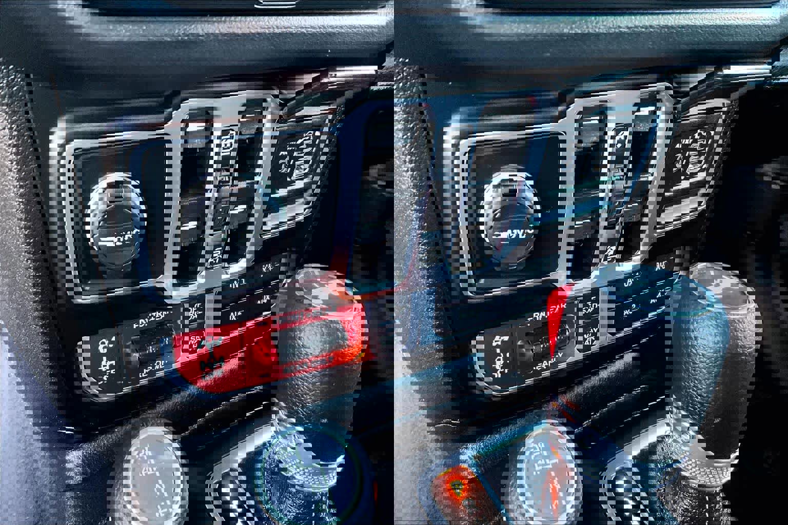 Used 2025 Jeep Wrangler Unlimited Rubicon image 32