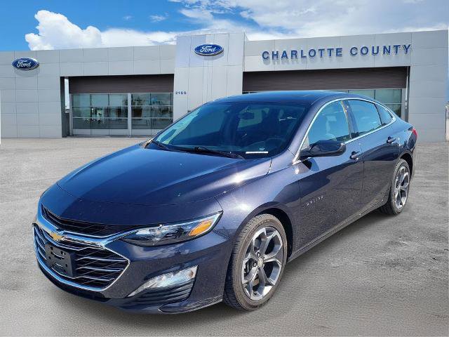 Used 2023 Chevrolet Malibu LT FWD image 2