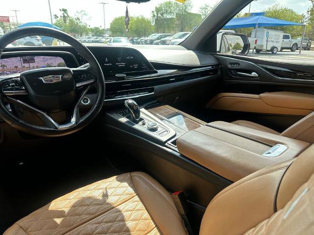 Used 2021 Cadillac Escalade Premium Luxury w/ Driver Assist Tech Package image 18