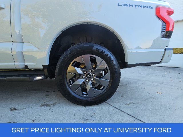 Certified 2023 Ford F150 Lightning Lariat w/ Equipment Group 511A High AWD/4WD image 29