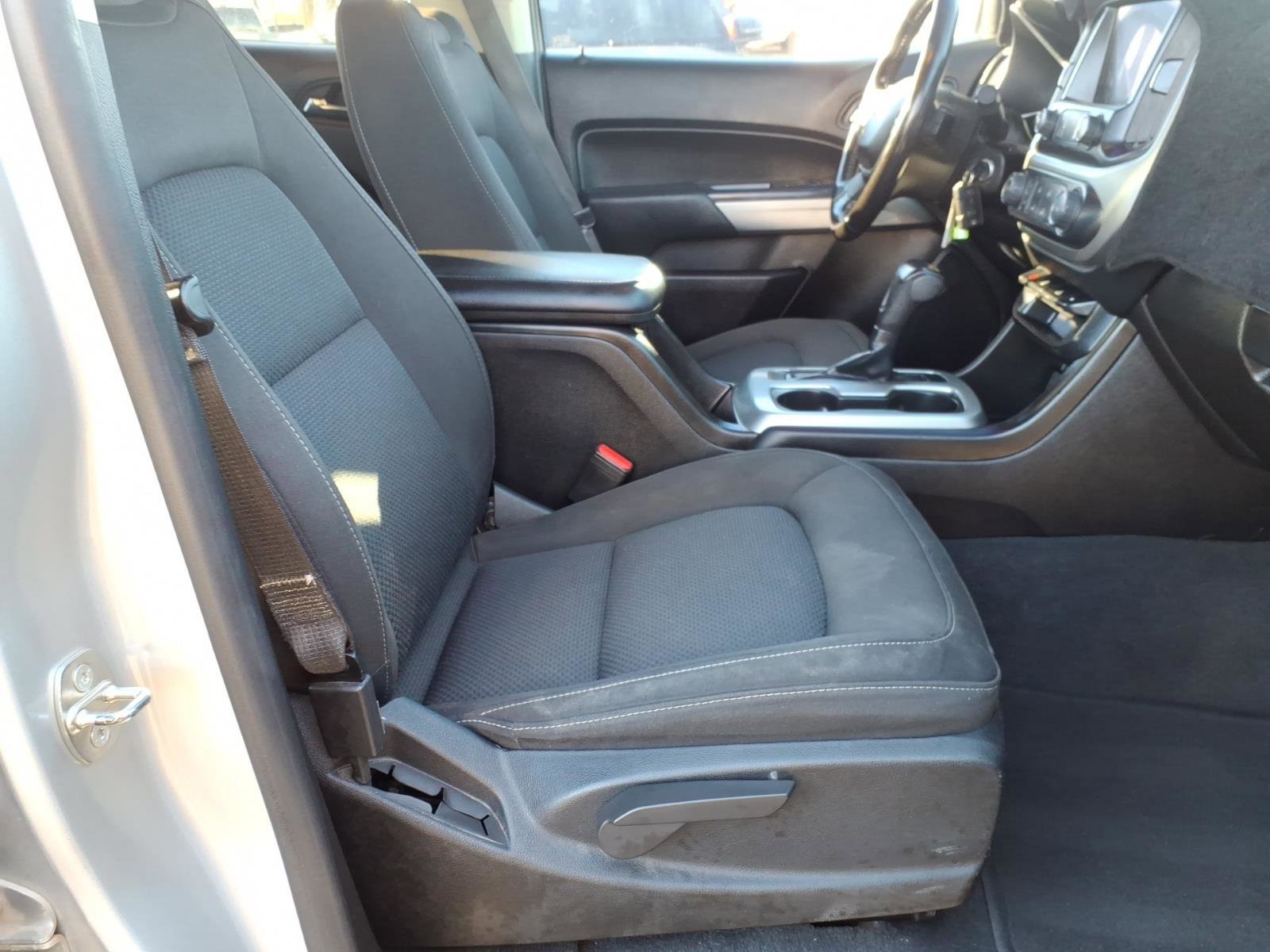 Used 2019 Chevrolet Colorado LT w/ LT Convenience Package image 11