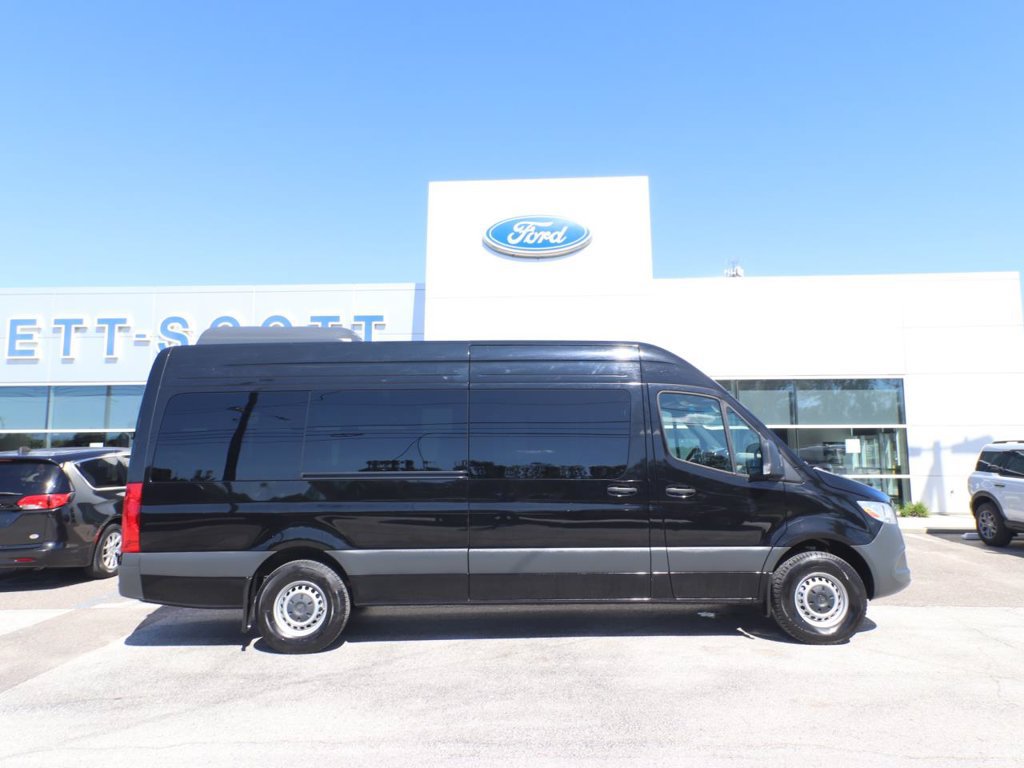 Used 2025 Mercedes-Benz Sprinter 2500 image 15