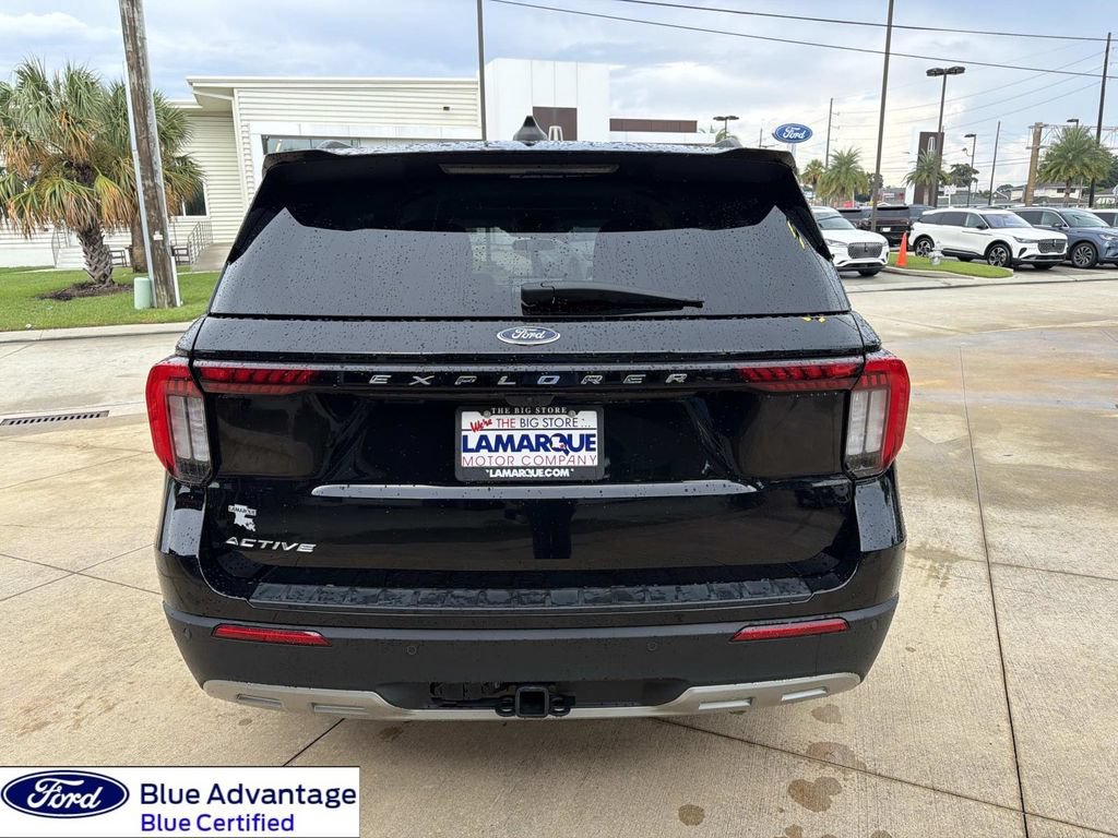 Certified 2025 Ford Explorer Active w/ Active Comfort Package RWD image 9