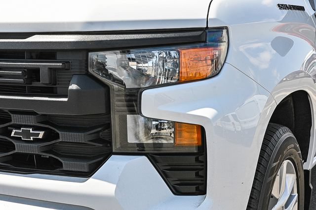 Used 2023 Chevrolet Silverado 1500 Custom w/ LPO, Dark Essentials Package RWD image 4