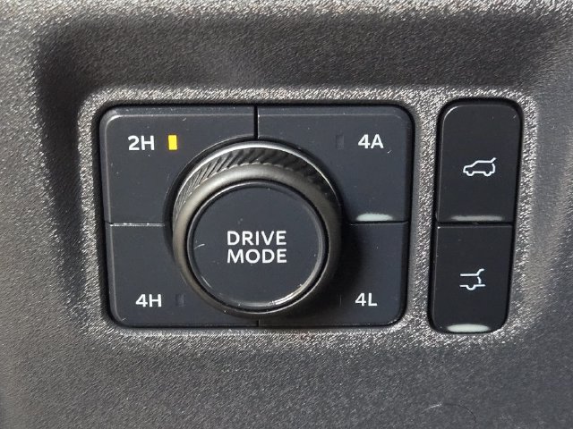 Certified 2025 Ford Expedition Platinum AWD/4WD image 24