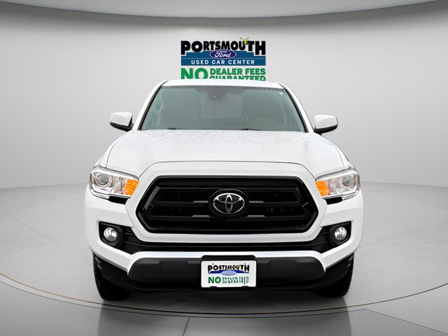 Used 2021 Toyota Tacoma SR5 AWD/4WD image 9