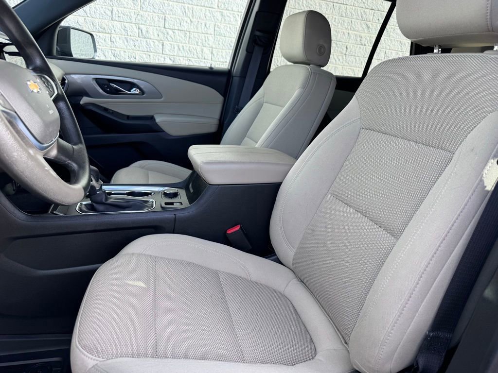 Used 2023 Chevrolet Traverse LS w/ Safety Package image 15