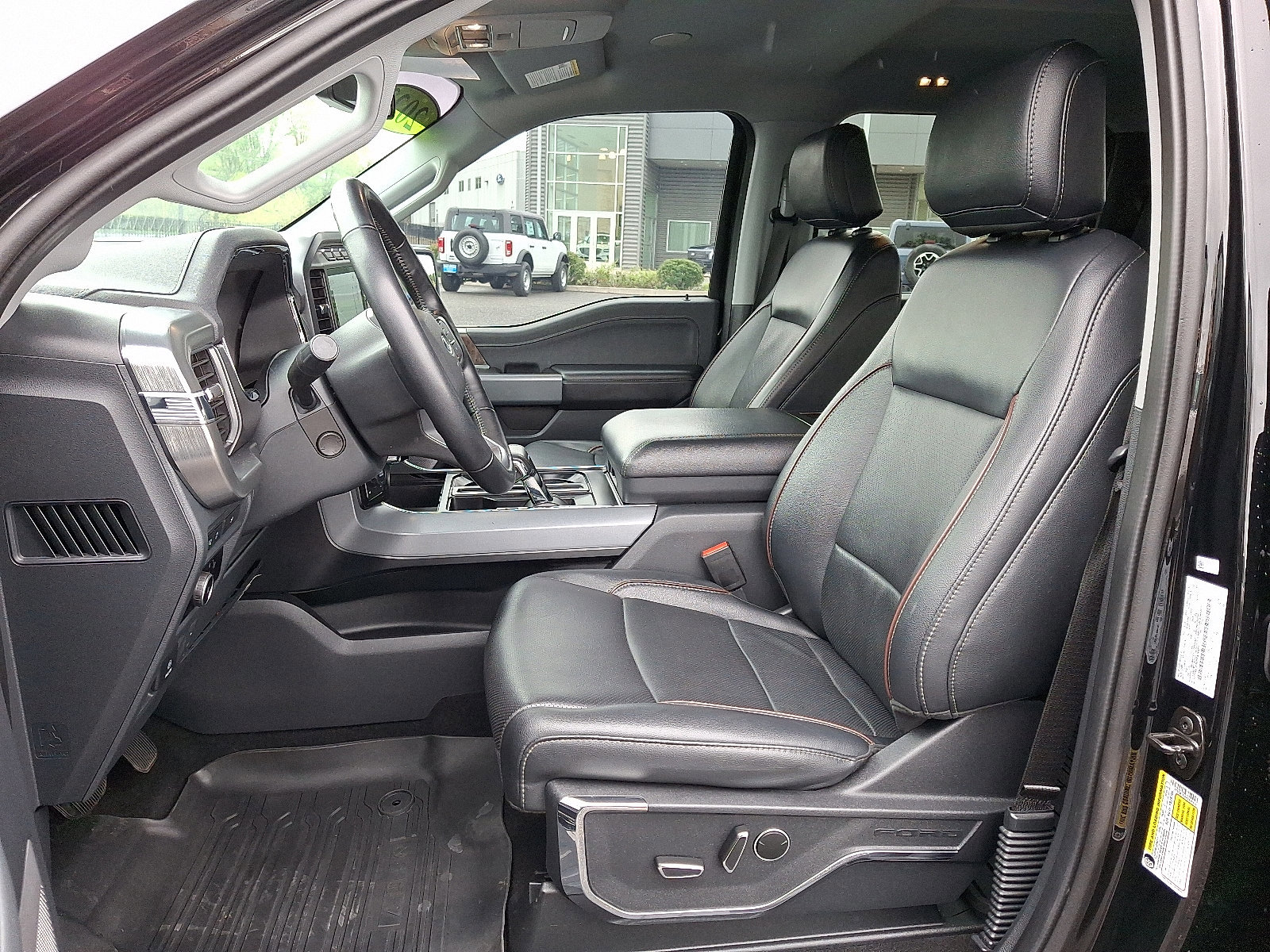 Certified 2023 Ford F150 Lariat w/ Equipment Group 502A High image 13