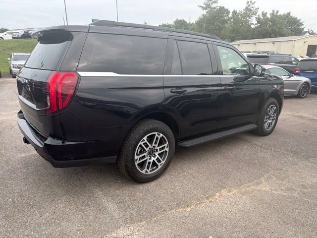 Certified 2025 Ford Expedition Active AWD/4WD image 34