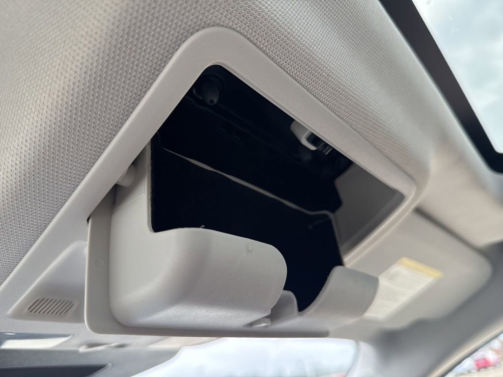 Certified 2022 Ford Escape SE w/ SE Sport Appearance Package image 22