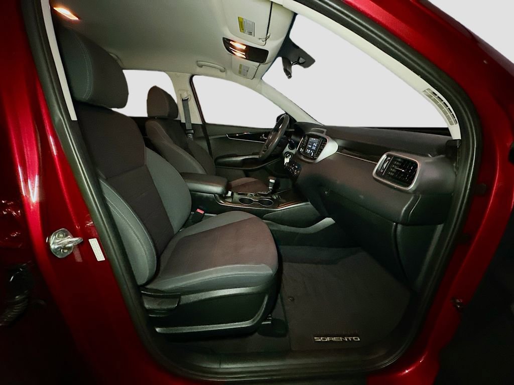 Used 2020 Kia Sorento AWD V6 image 38